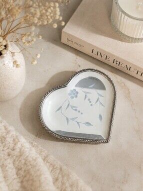Heart-Shaped Glass Trinket Dish with Silver Rope Edge
